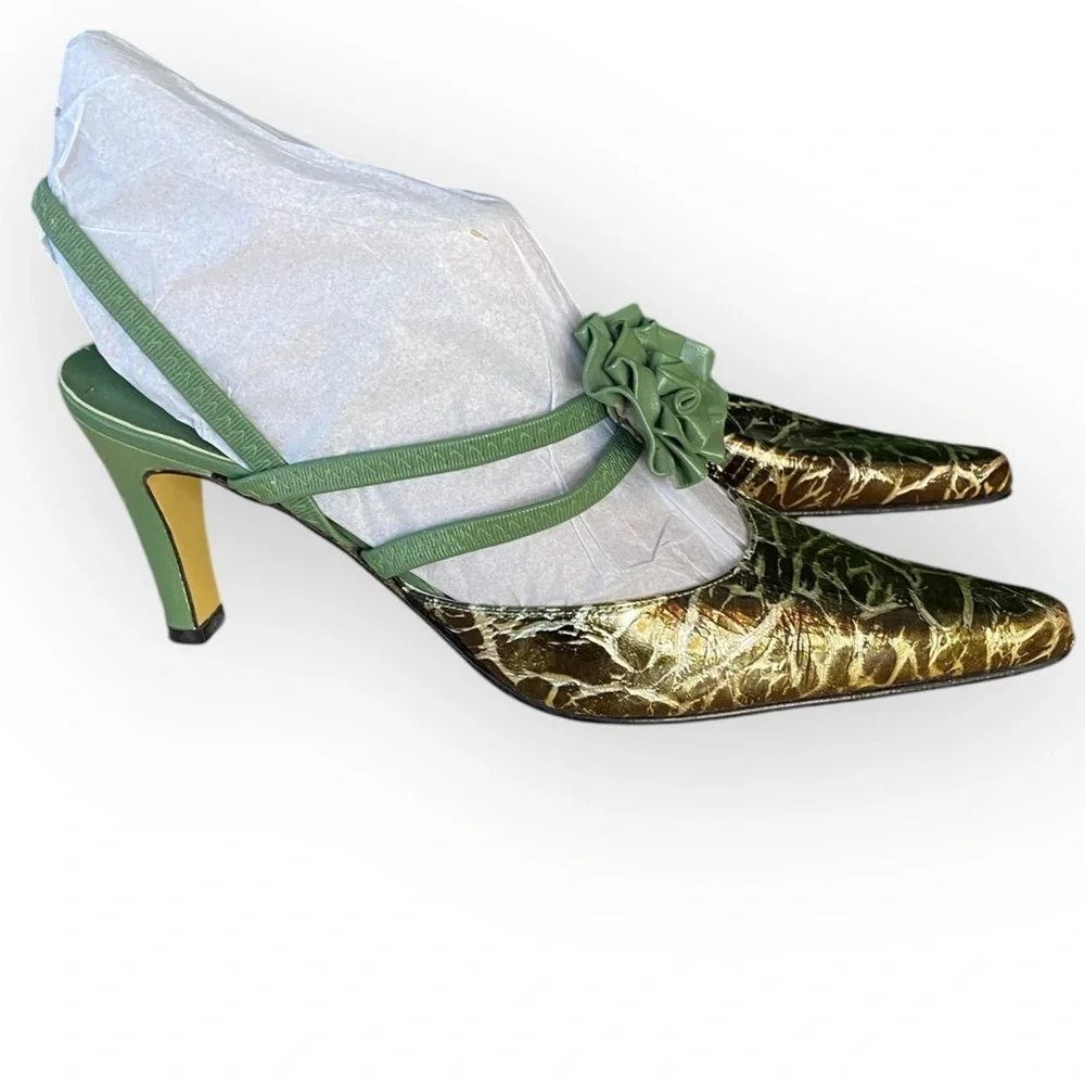 T16 Top Shoe Whimsical Heels